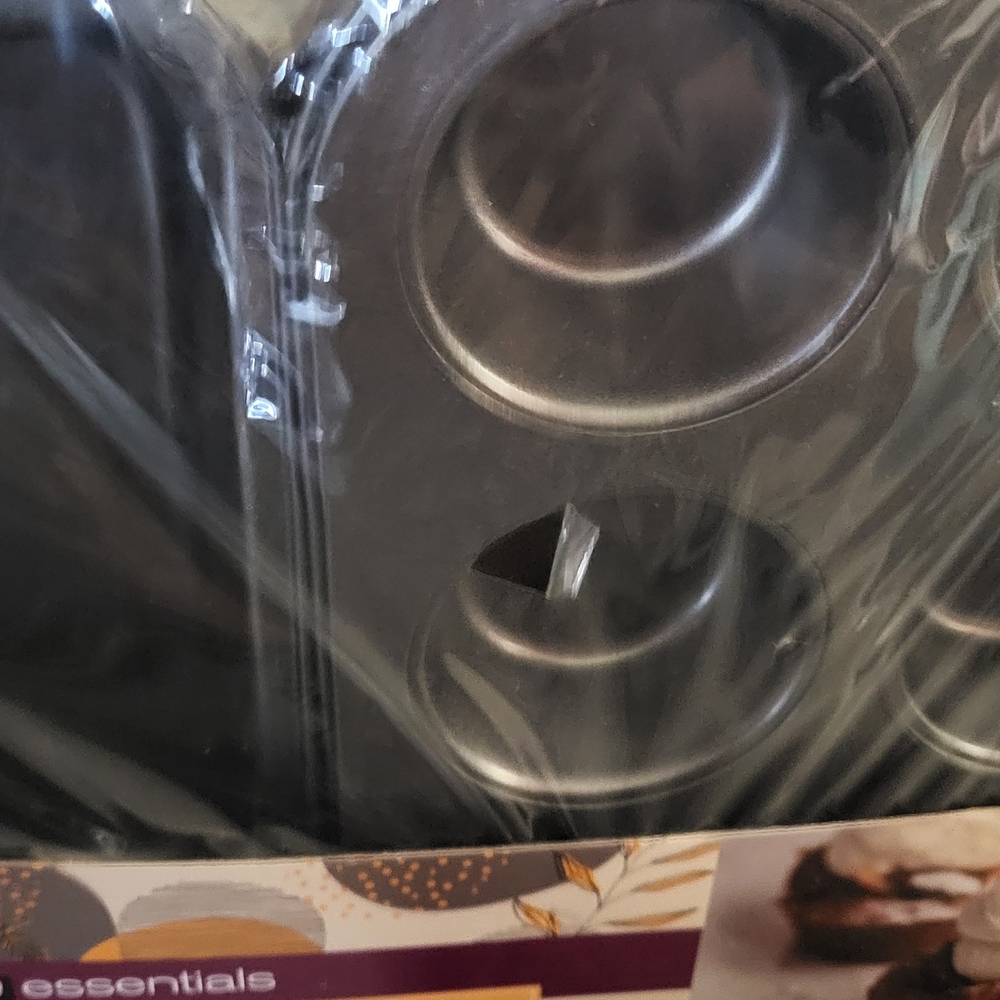 Essentials Black Bakeware Set for Kitchen - Picture 6 of 8
